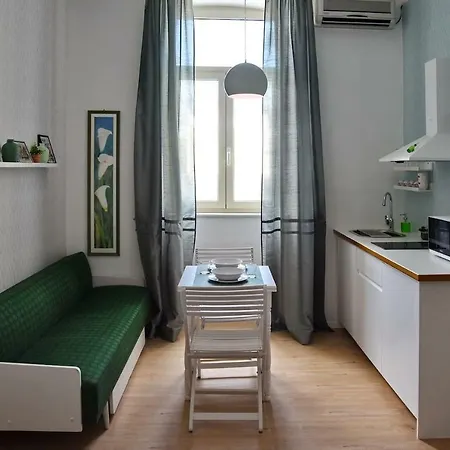 Green Market Studio * Porec